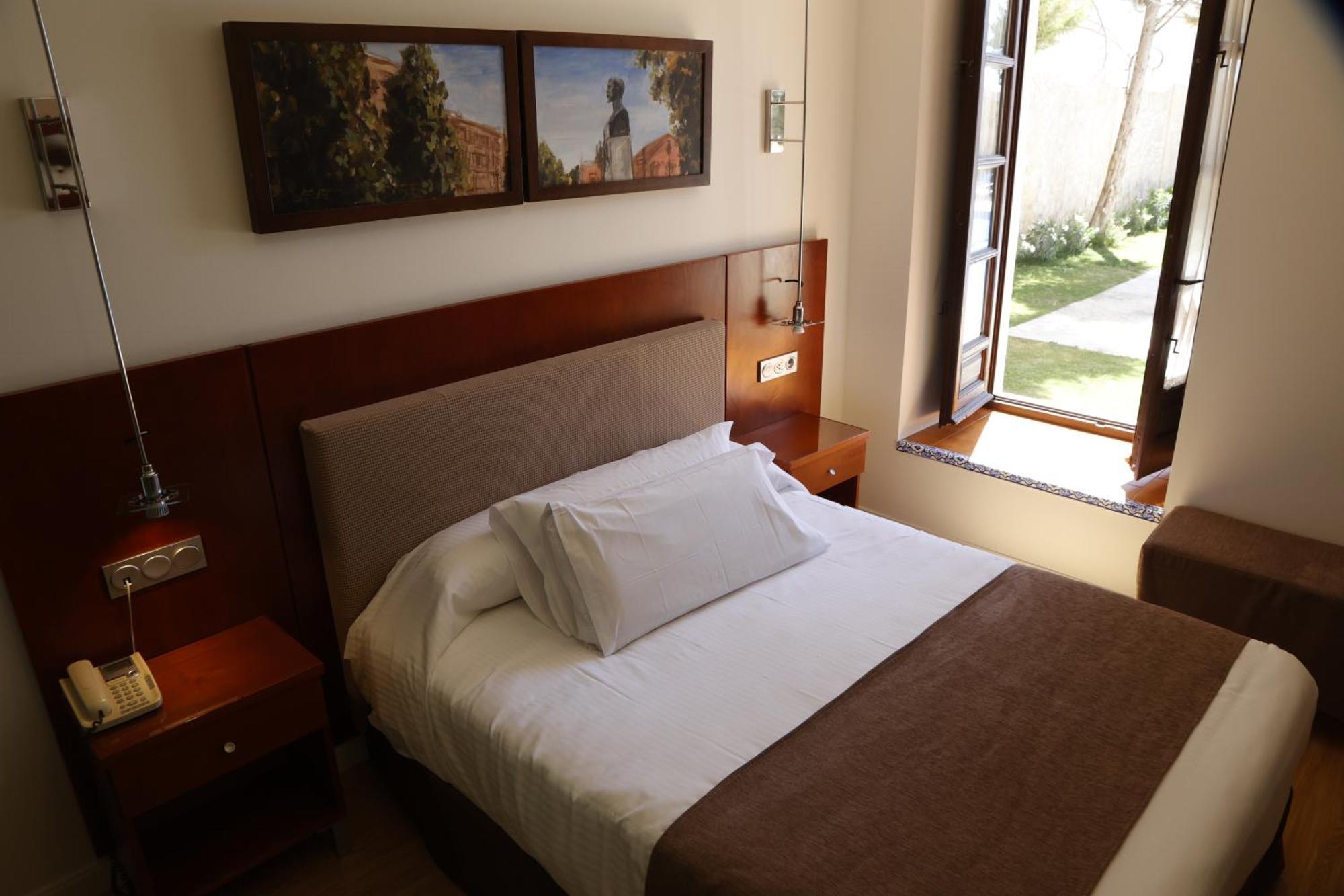 Hotel El Carmen Puente Genil Luaran gambar