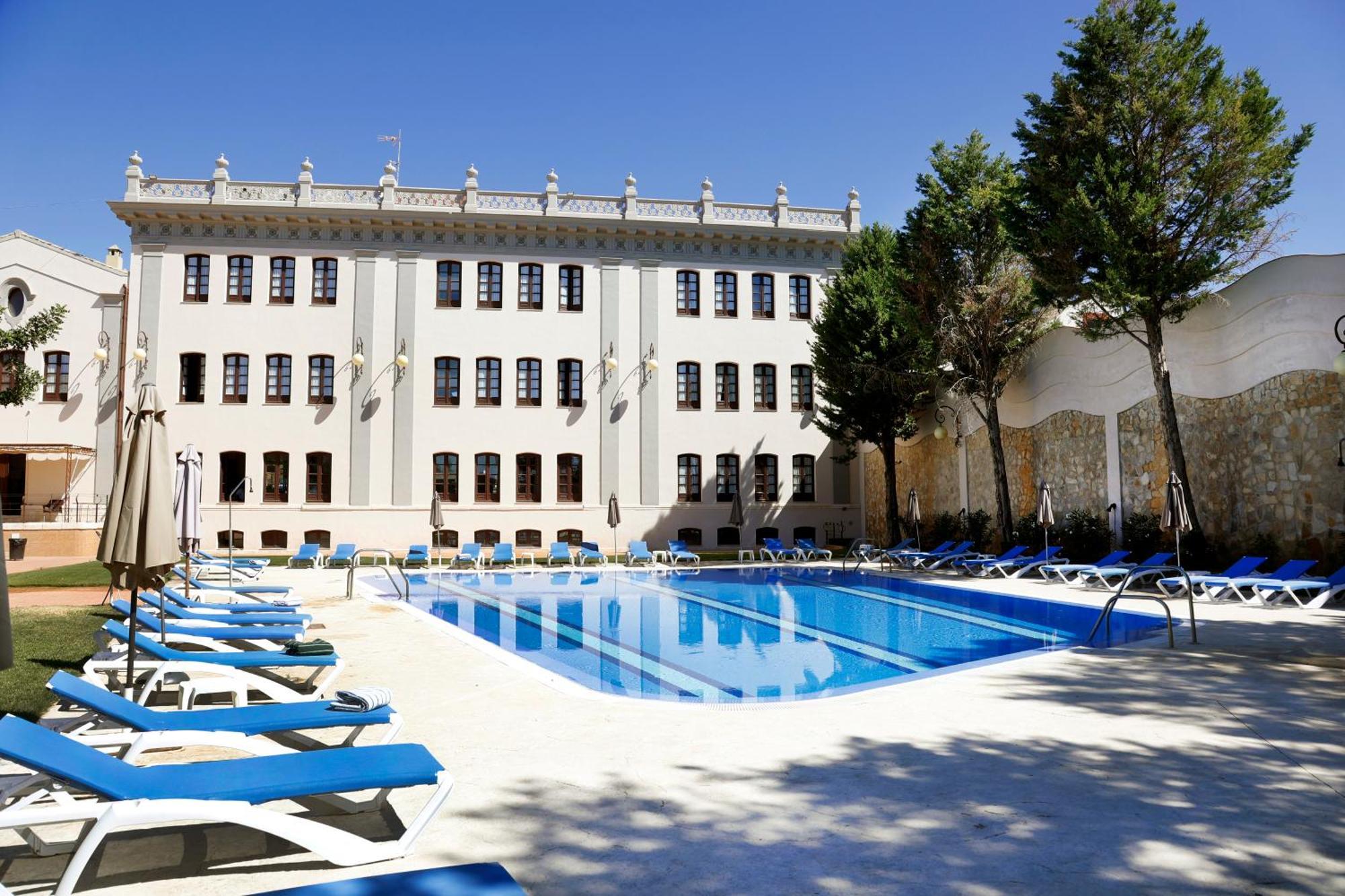 Hotel El Carmen Puente Genil Luaran gambar