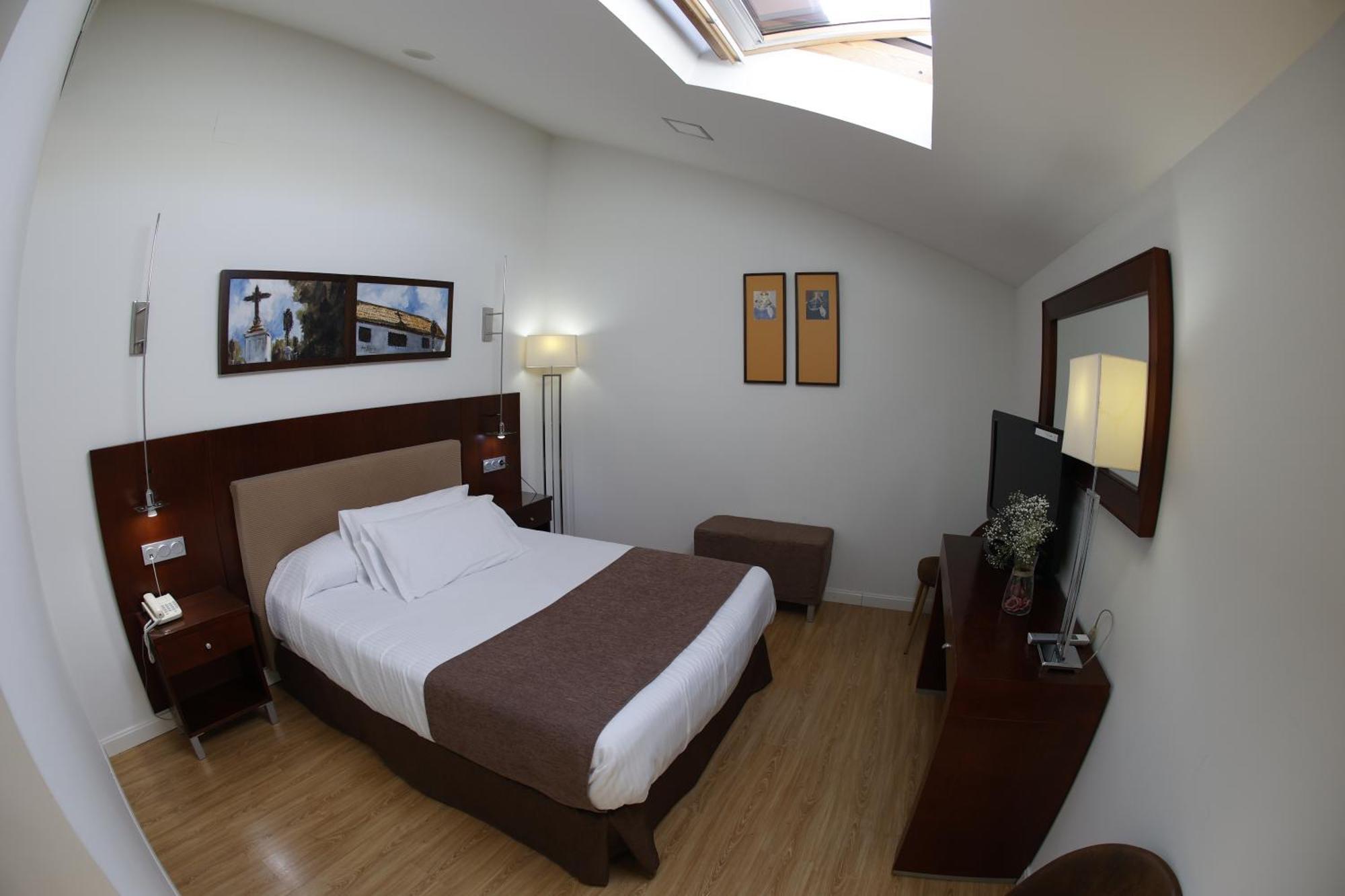Hotel El Carmen Puente Genil Luaran gambar