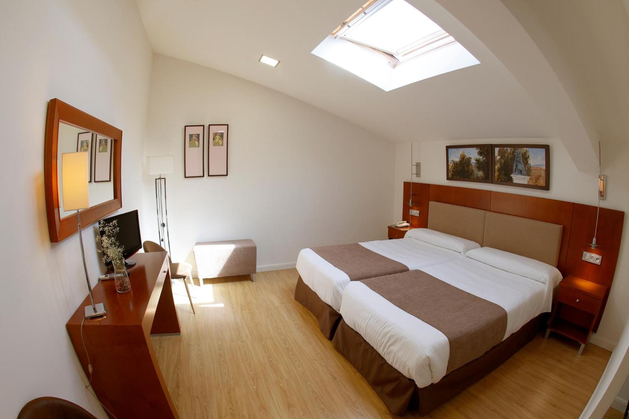 Hotel El Carmen Puente Genil Luaran gambar
